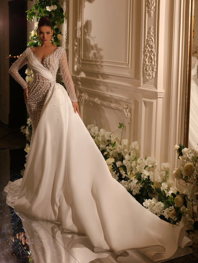 bridal gown featuring a side train