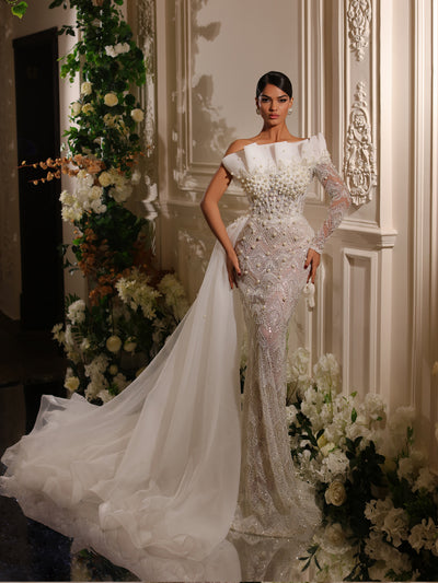 bridal gown featuring a side train